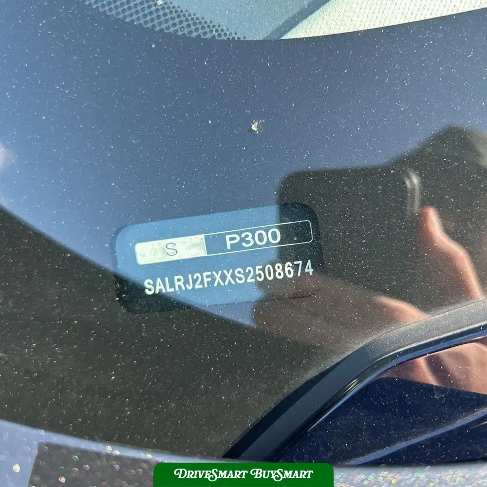 2025 Land Rover Discovery S P300