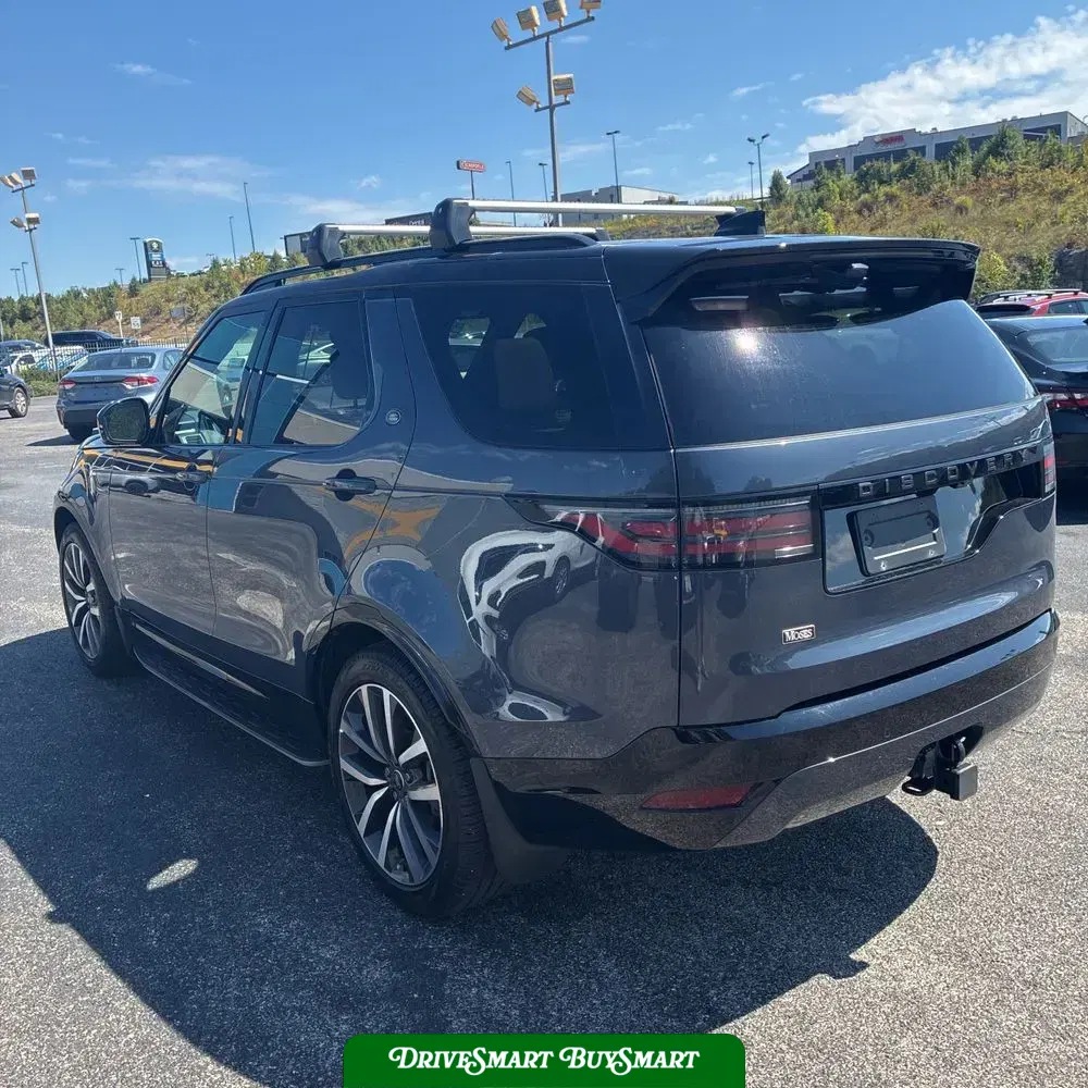 2024 Land Rover Discovery Dynamic SE P300