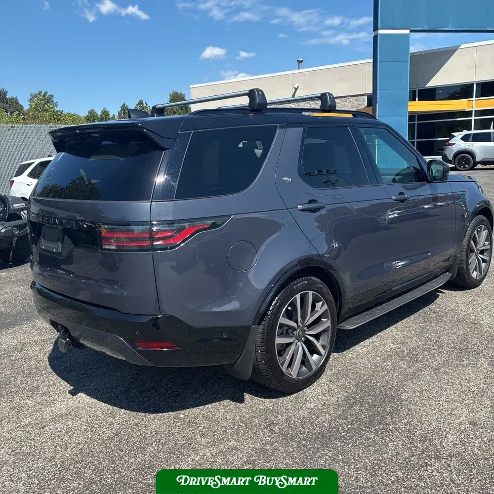 2024 Land Rover Discovery Dynamic SE P300