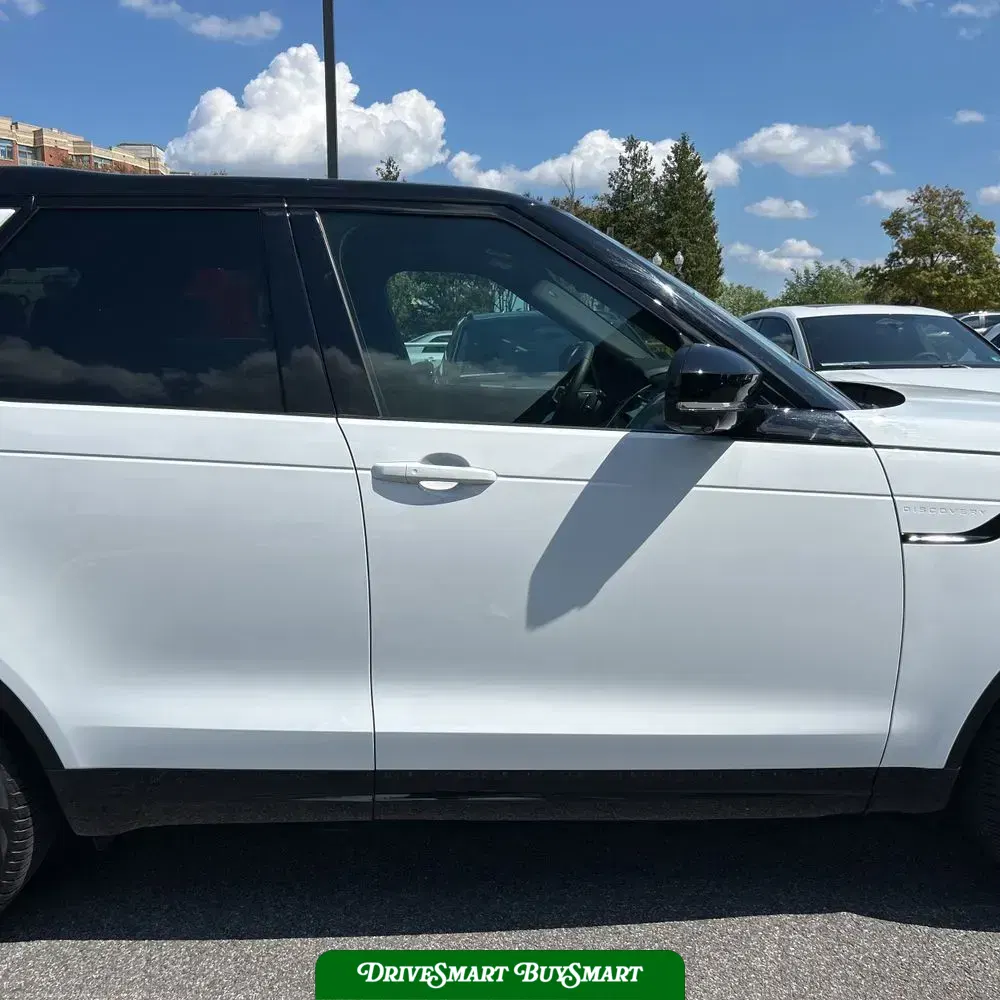 2024 Land Rover Discovery Dynamic SE P300