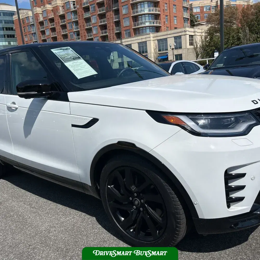 2024 Land Rover Discovery Dynamic SE P300