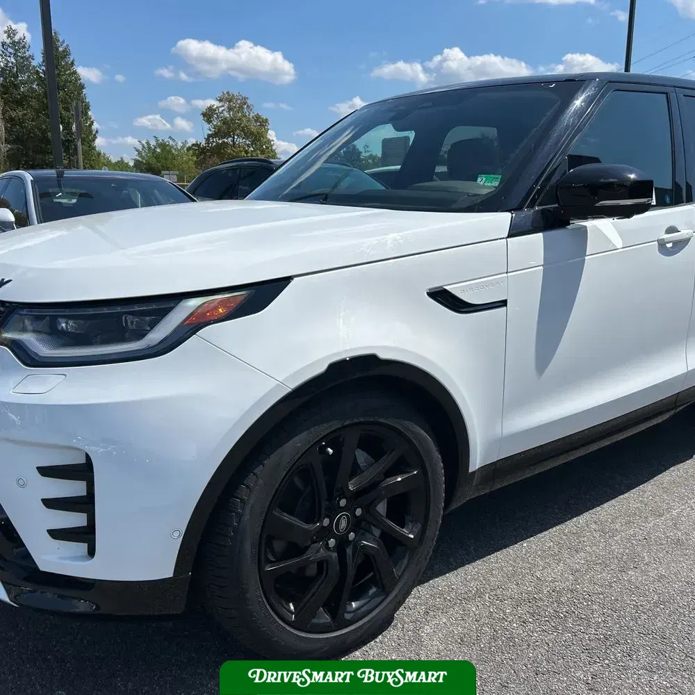 2024 Land Rover Discovery Dynamic SE P300