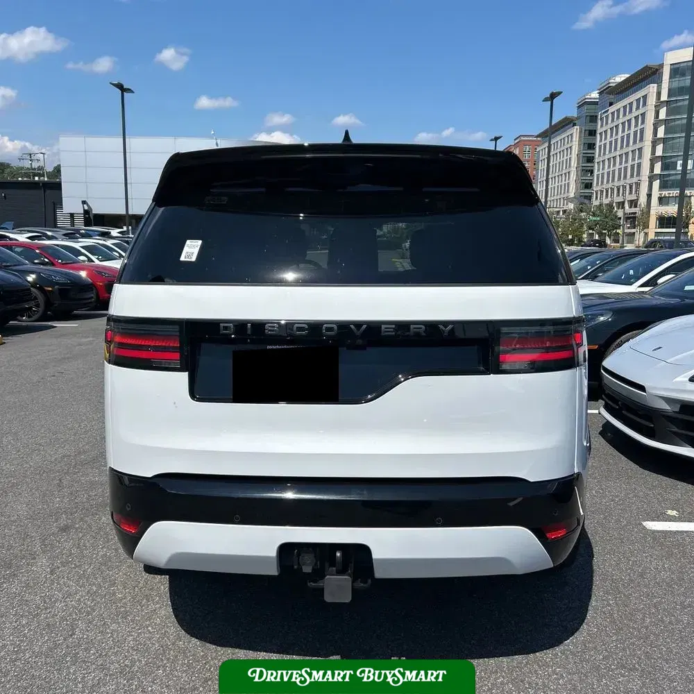 2024 Land Rover Discovery Dynamic SE P300