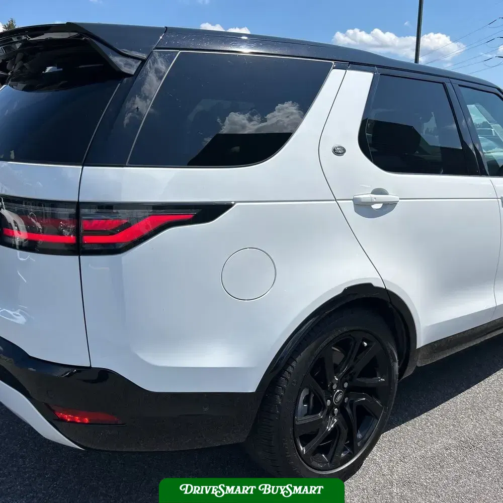 2024 Land Rover Discovery Dynamic SE P300
