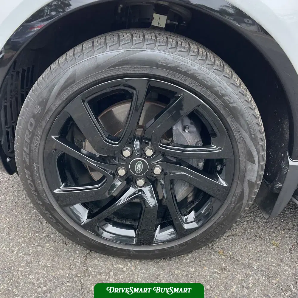 2024 Land Rover Discovery Dynamic SE P360