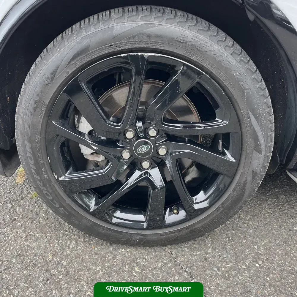 2024 Land Rover Discovery Dynamic SE P360
