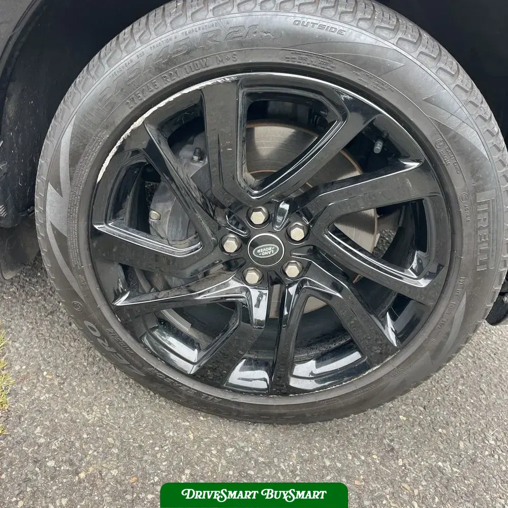 2024 Land Rover Discovery Dynamic SE P360