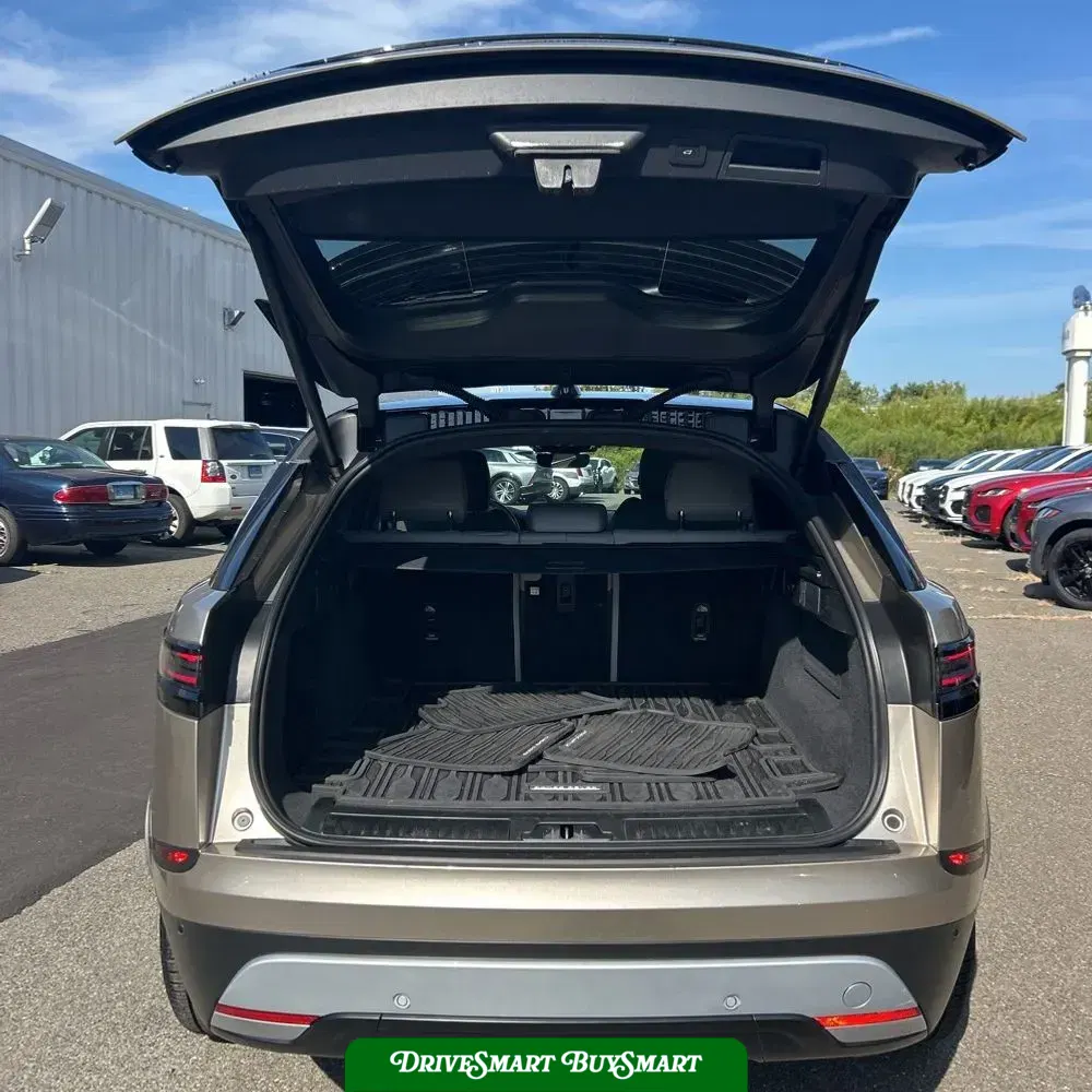 2026 Land Rover Velar  P250