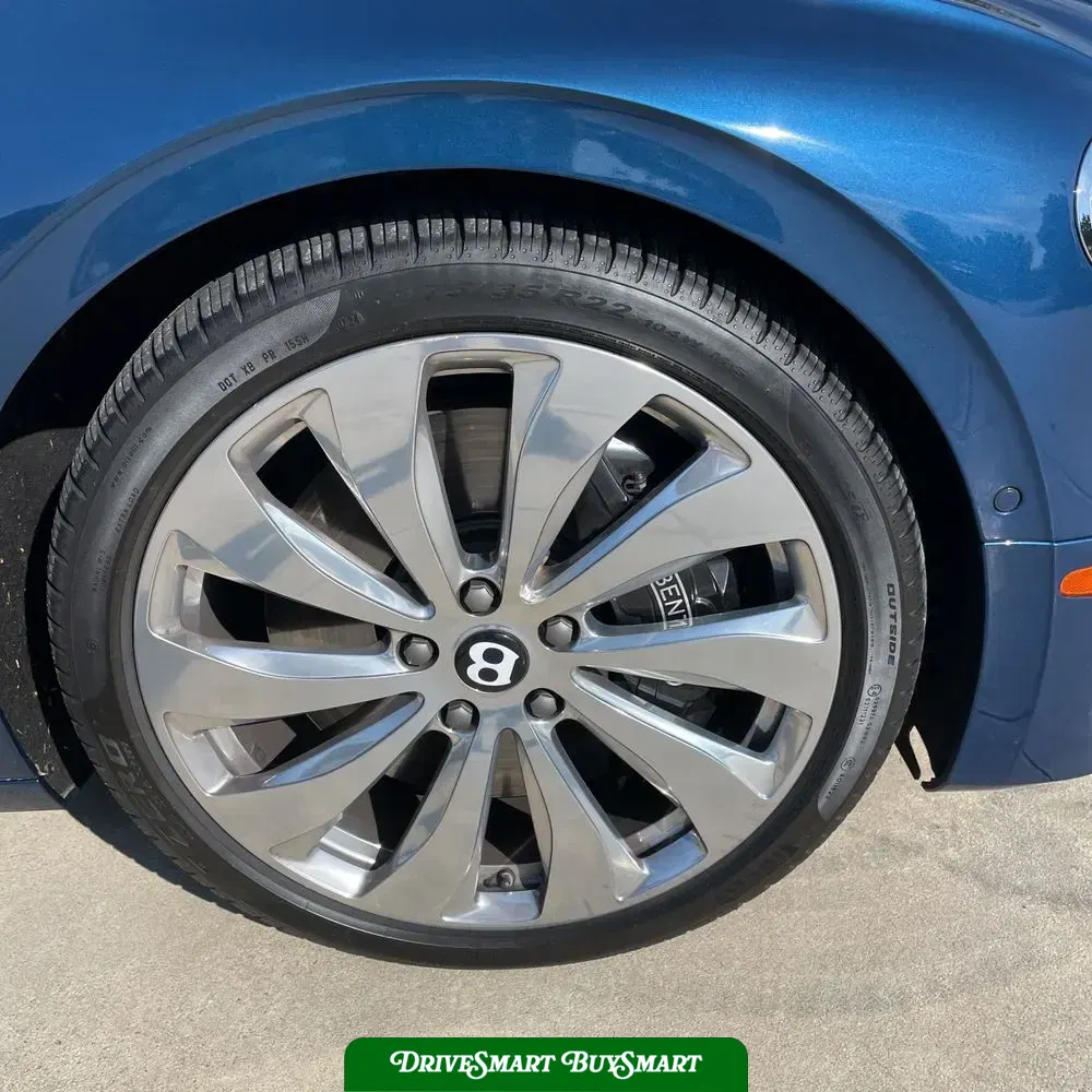 2022 Bentley Flying Spur Base