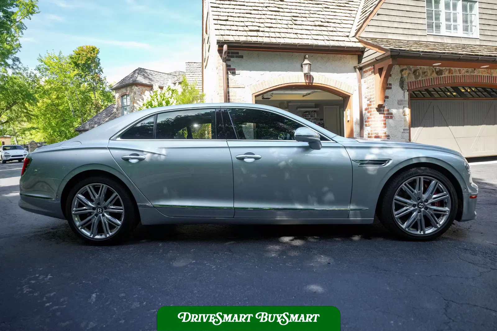 2022 Bentley Flying Spur V8