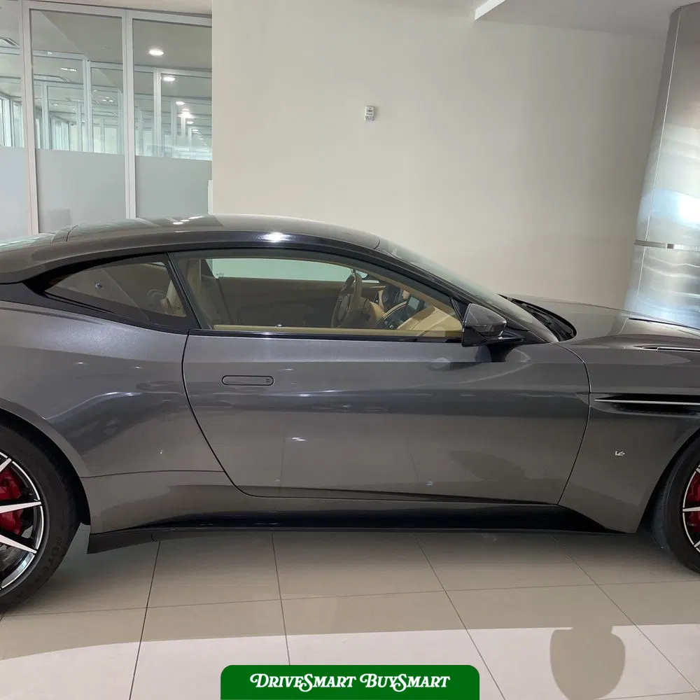 2017 Aston Martin DB11 Base