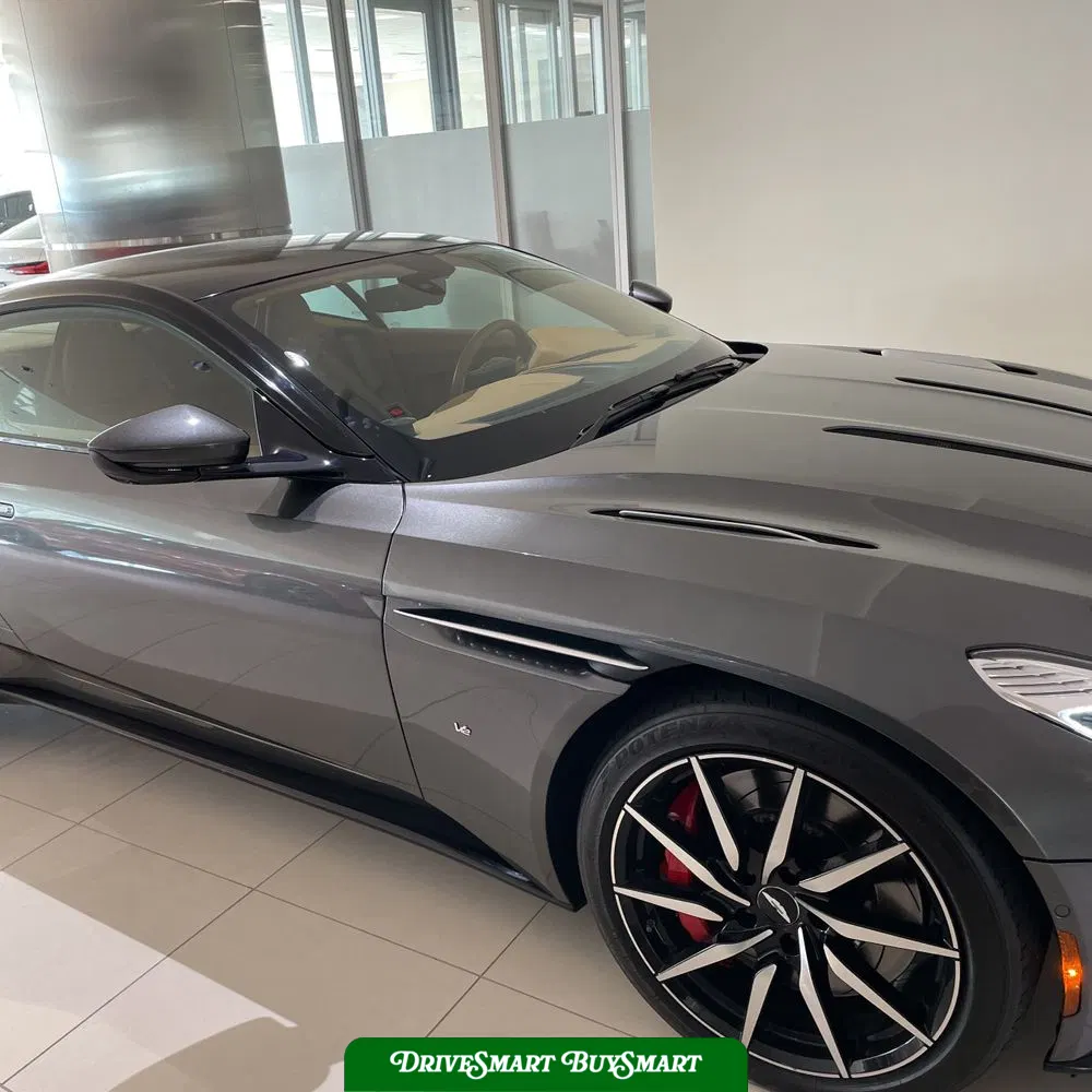 2017 Aston Martin DB11 Base