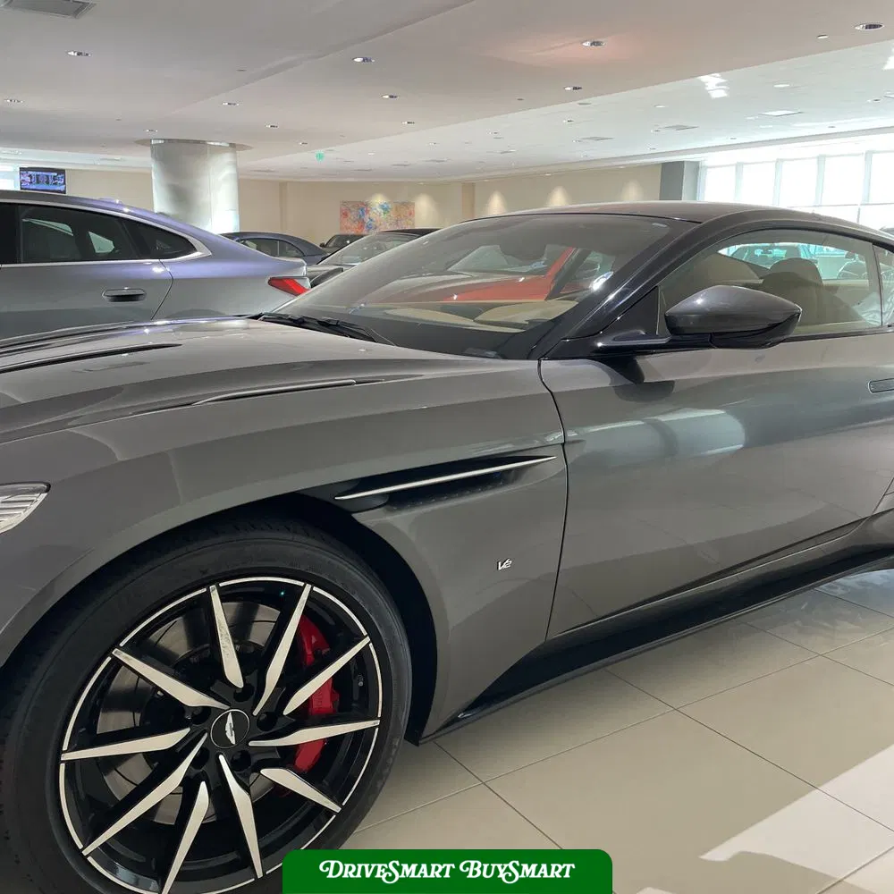 2017 Aston Martin DB11 Base