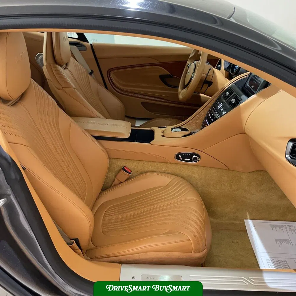 2017 Aston Martin DB11 Base