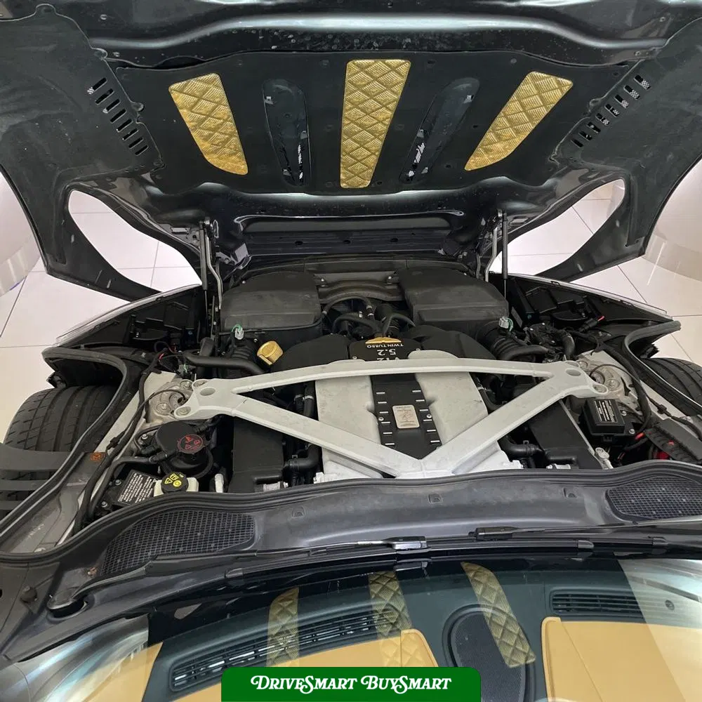 2017 Aston Martin DB11 Base