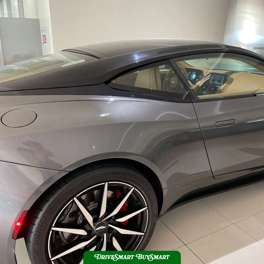 2017 Aston Martin DB11 Base