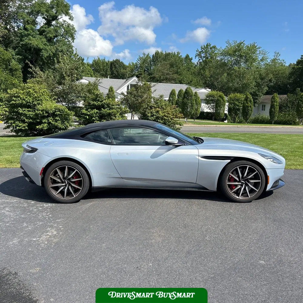 2018 Aston Martin DB11 Base