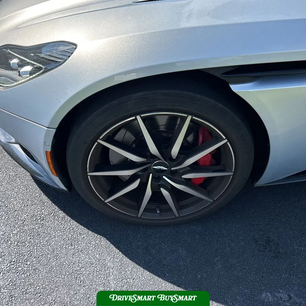 2018 Aston Martin DB11 Base