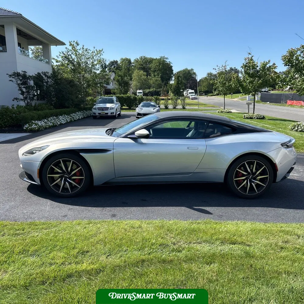 2018 Aston Martin DB11 Base