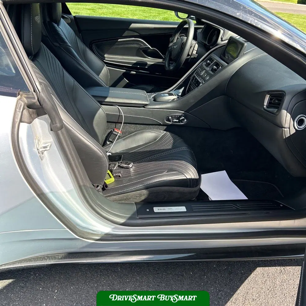 2018 Aston Martin DB11 Base
