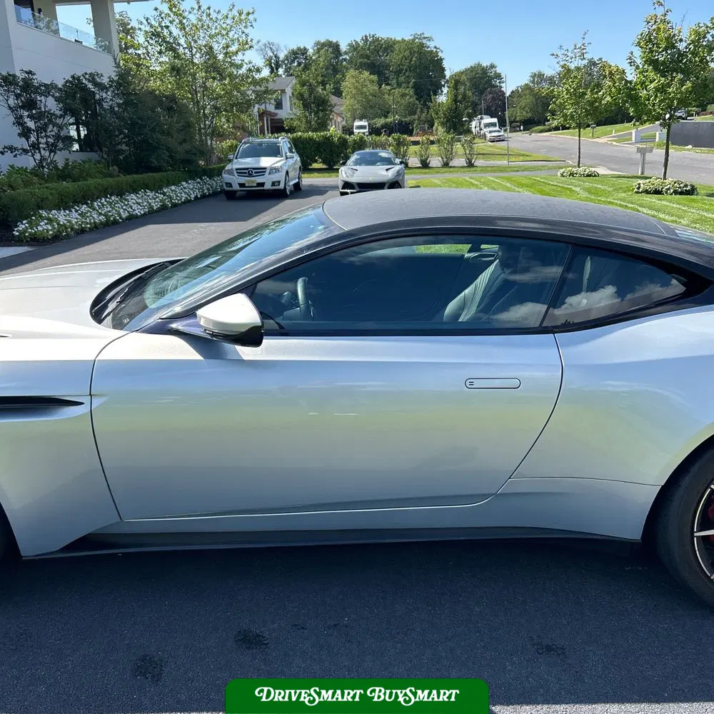 2018 Aston Martin DB11 Base