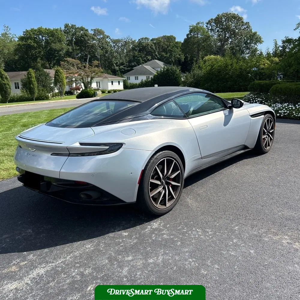 2018 Aston Martin DB11 Base