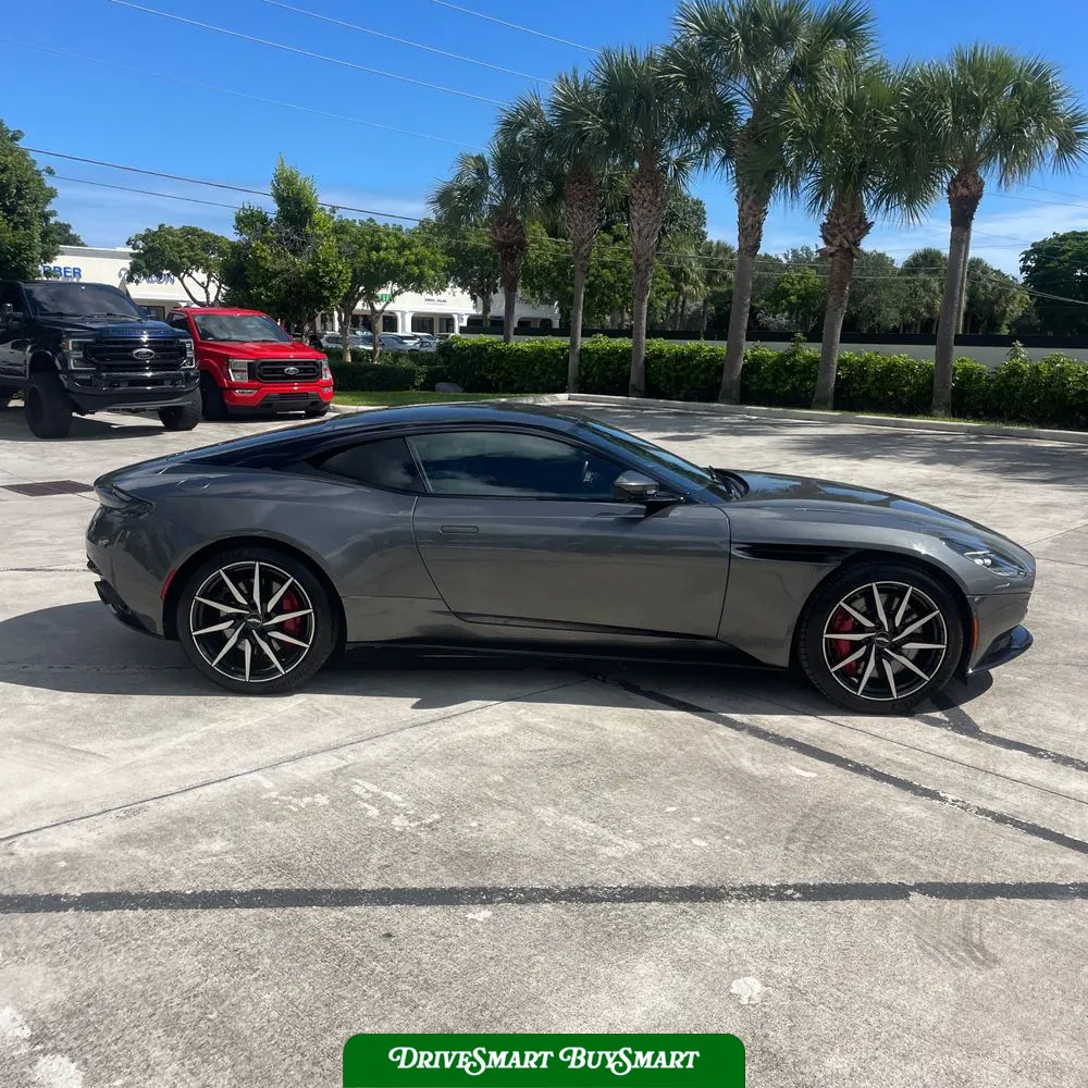 2018 Aston Martin DB11 Base