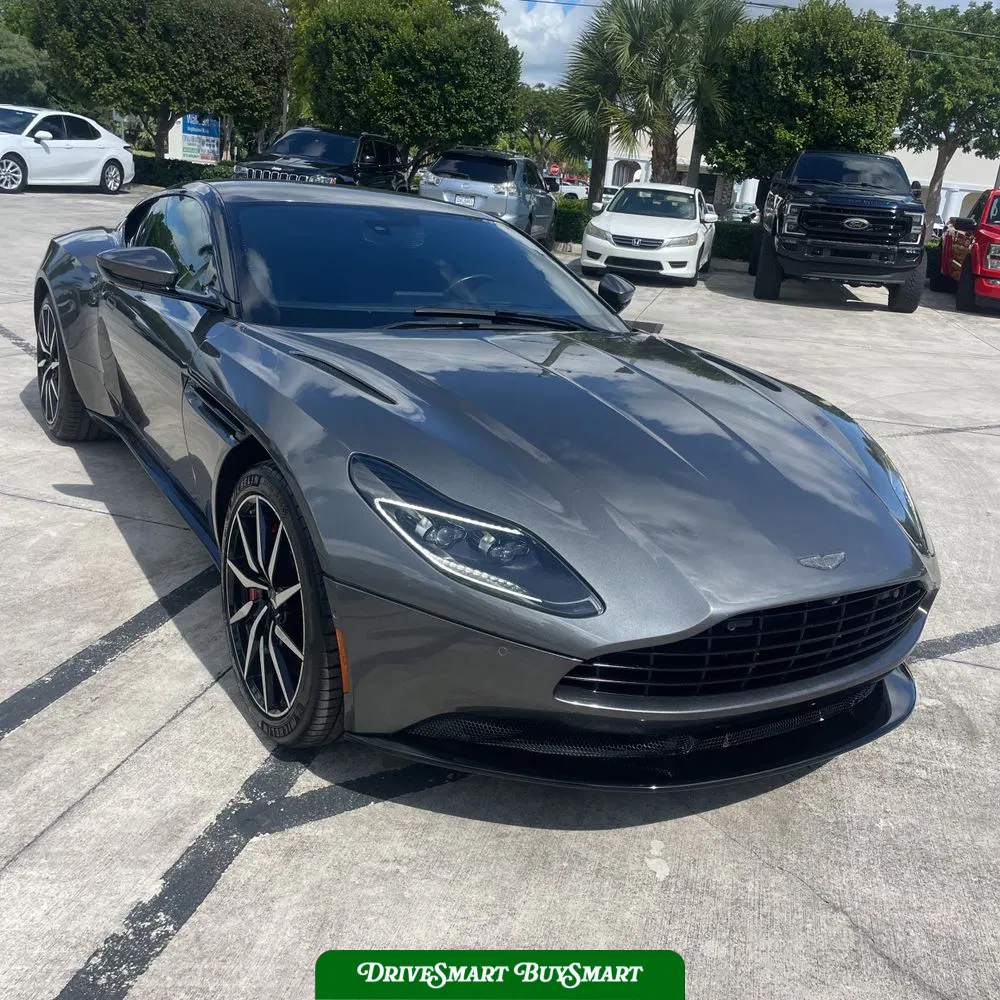 2018 Aston Martin DB11 Base