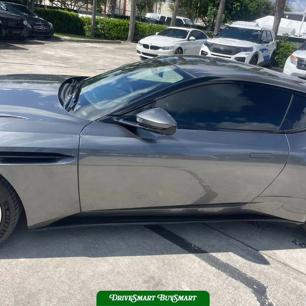 2018 Aston Martin DB11 Base