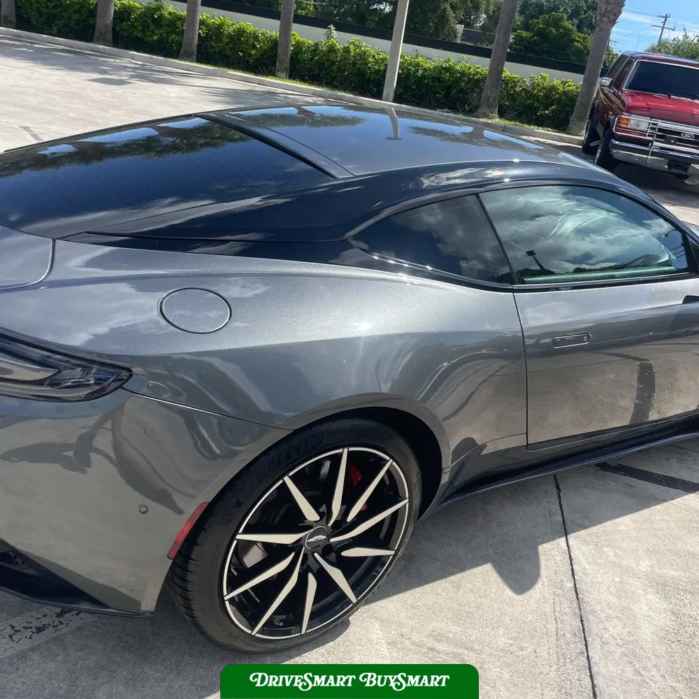 2018 Aston Martin DB11 Base