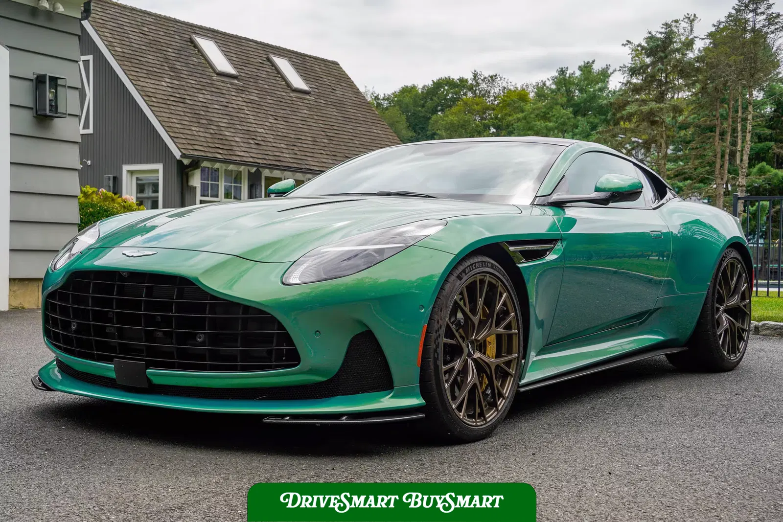 2025 Aston Martin DB12