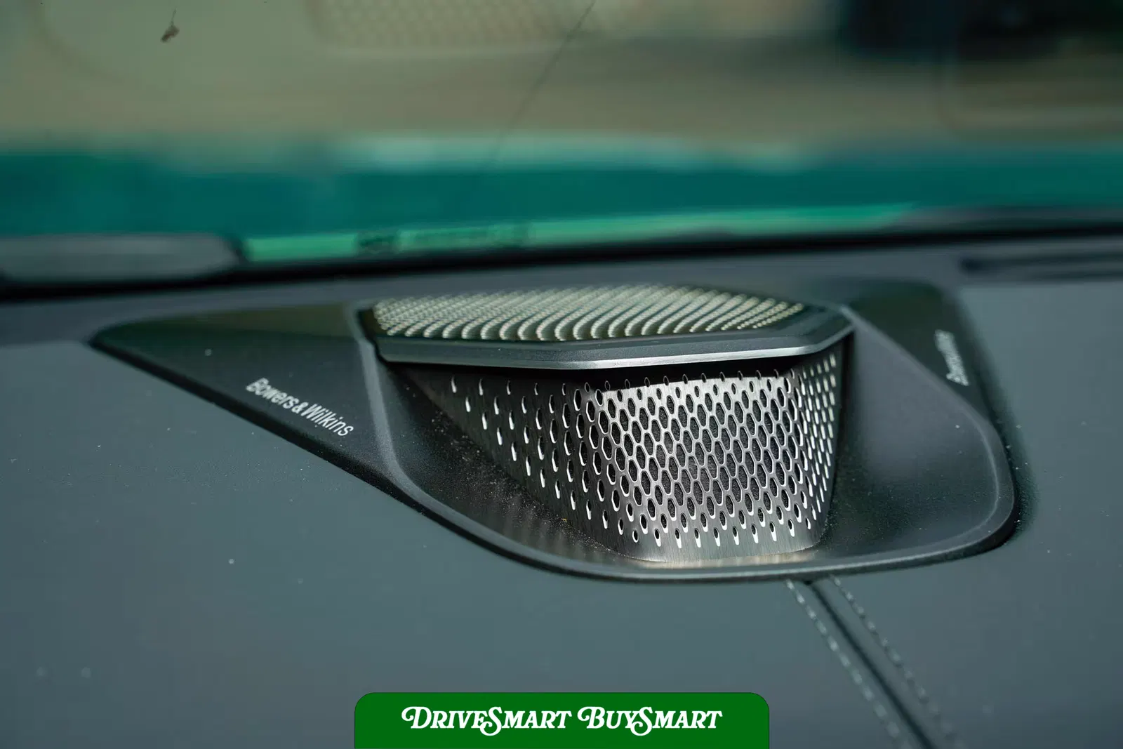 2025 Aston Martin DB12