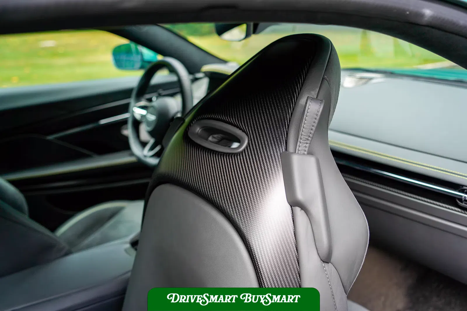 2025 Aston Martin DB12