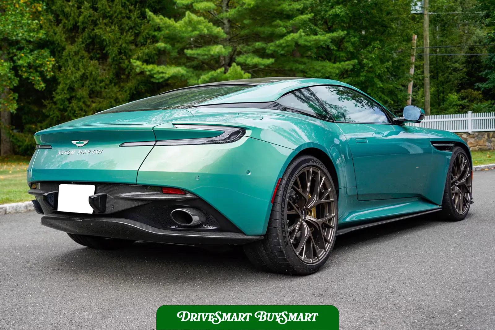 2025 Aston Martin DB12