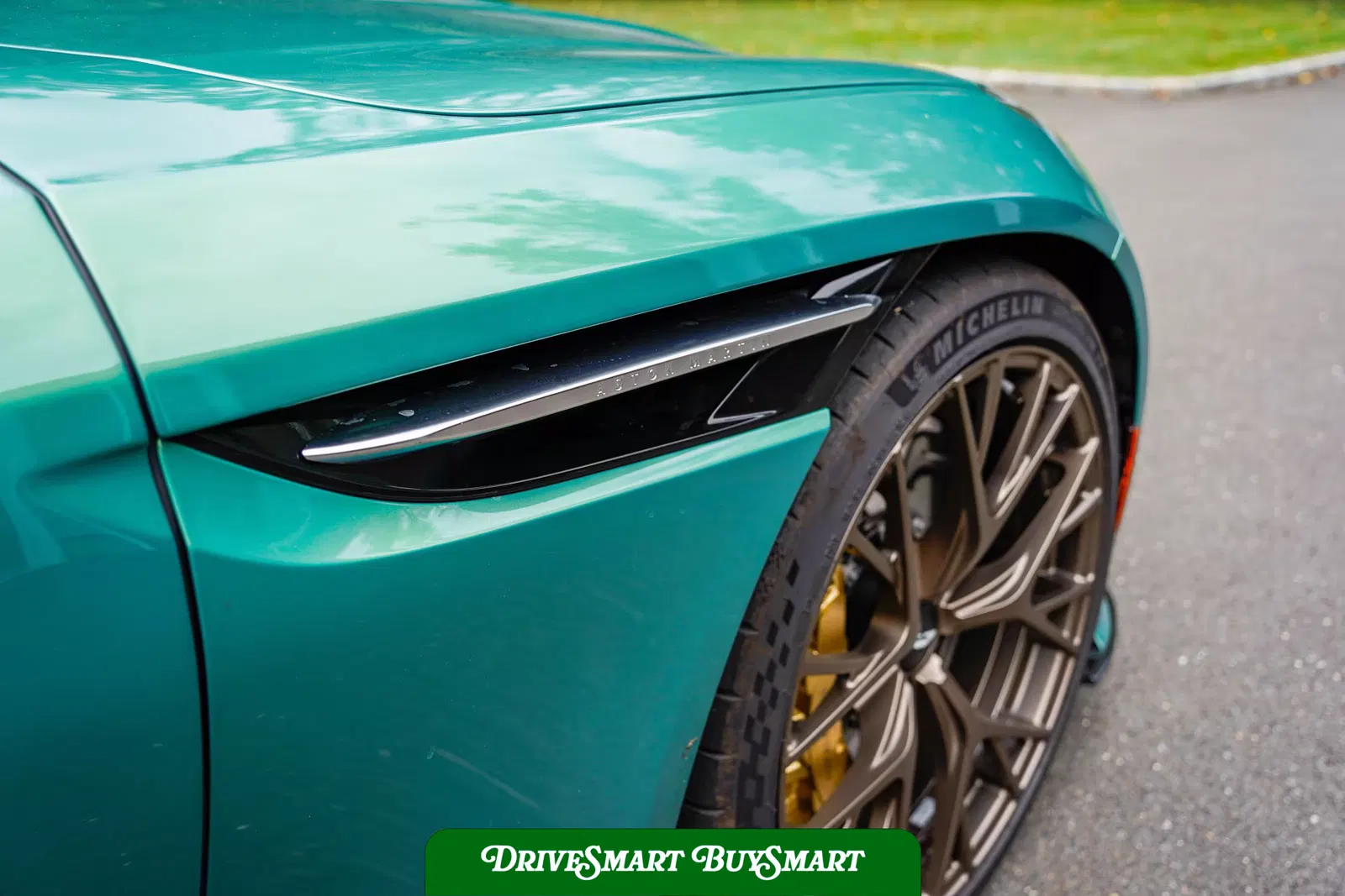 2025 Aston Martin DB12