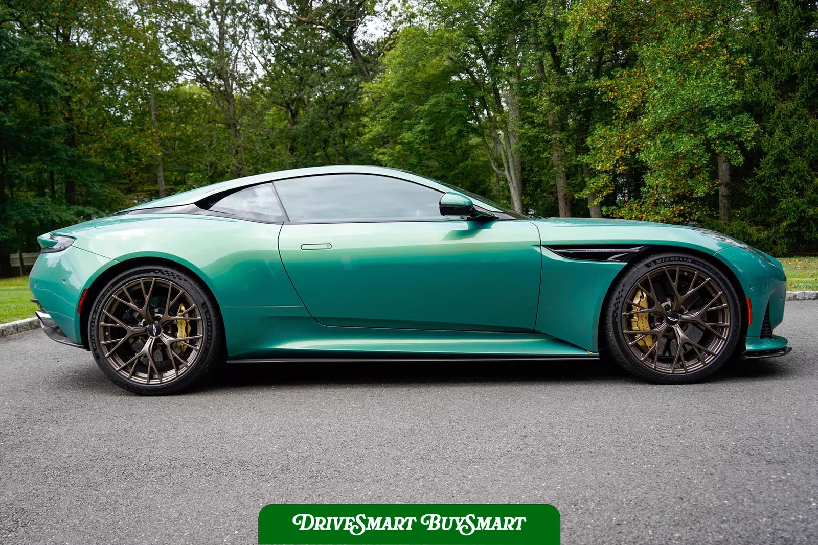 2025 Aston Martin DB12