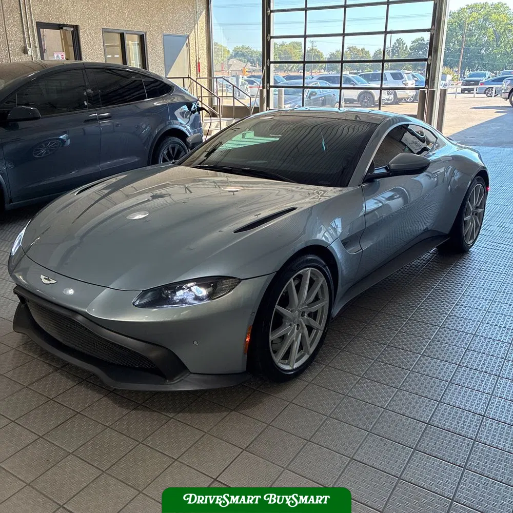 2020 Aston Martin Vantage Base