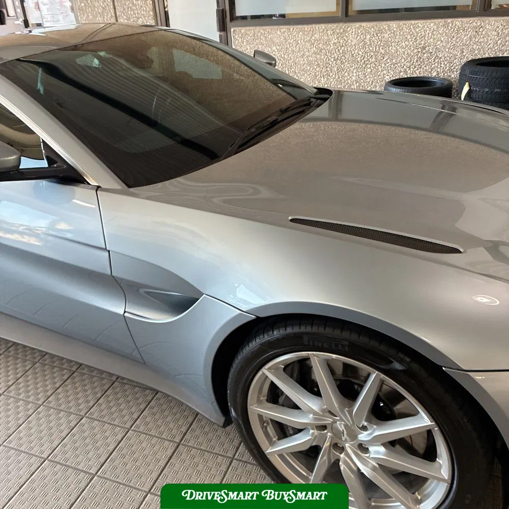 2020 Aston Martin Vantage Base