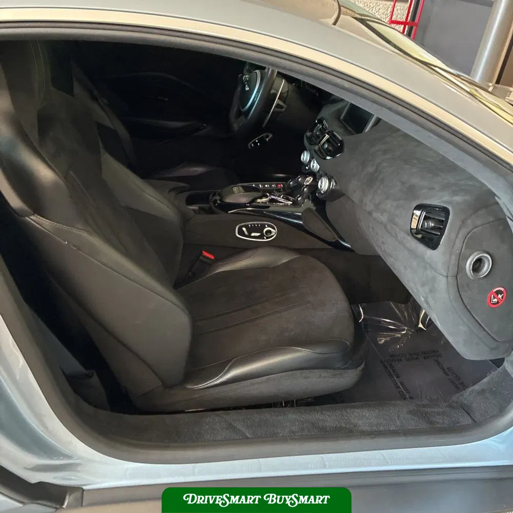 2020 Aston Martin Vantage Base