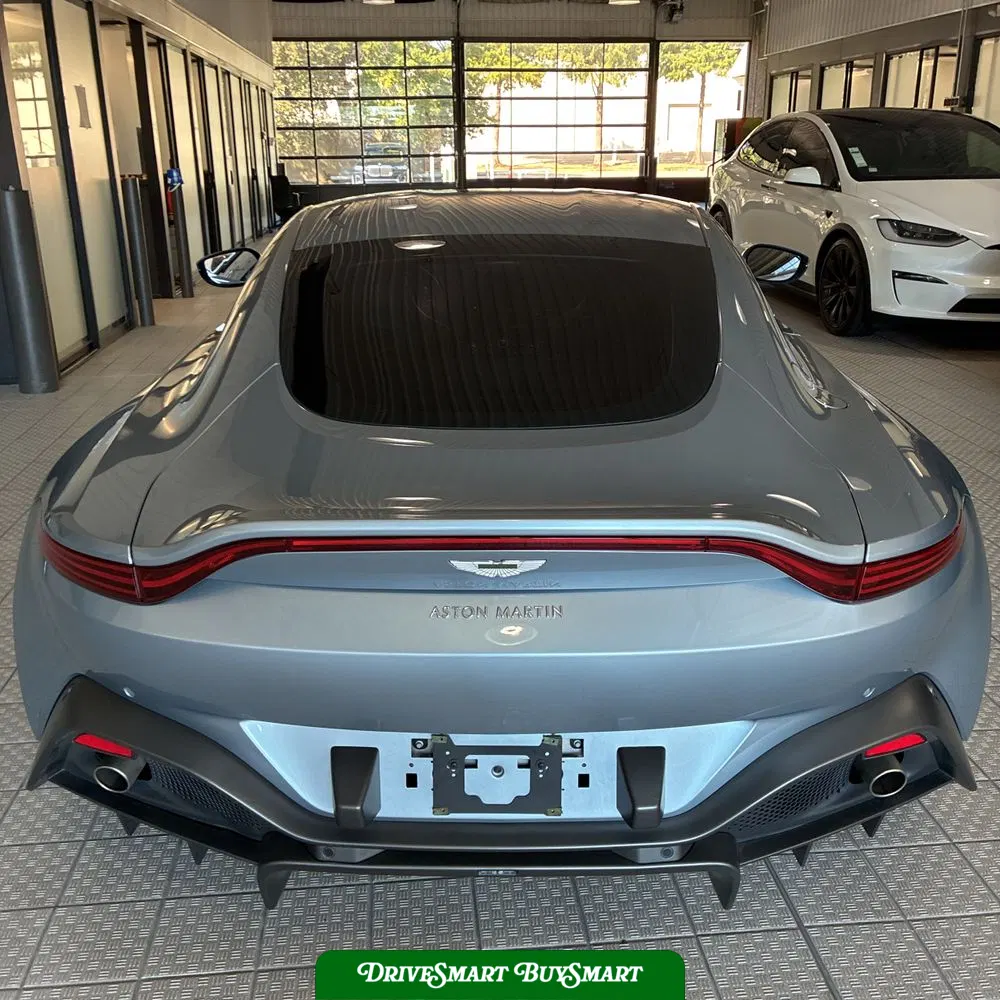 2020 Aston Martin Vantage Base