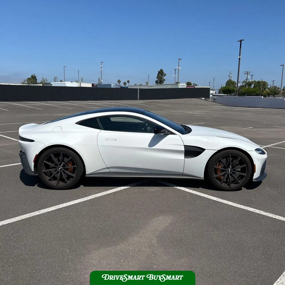 2020 Aston Martin Vantage Base