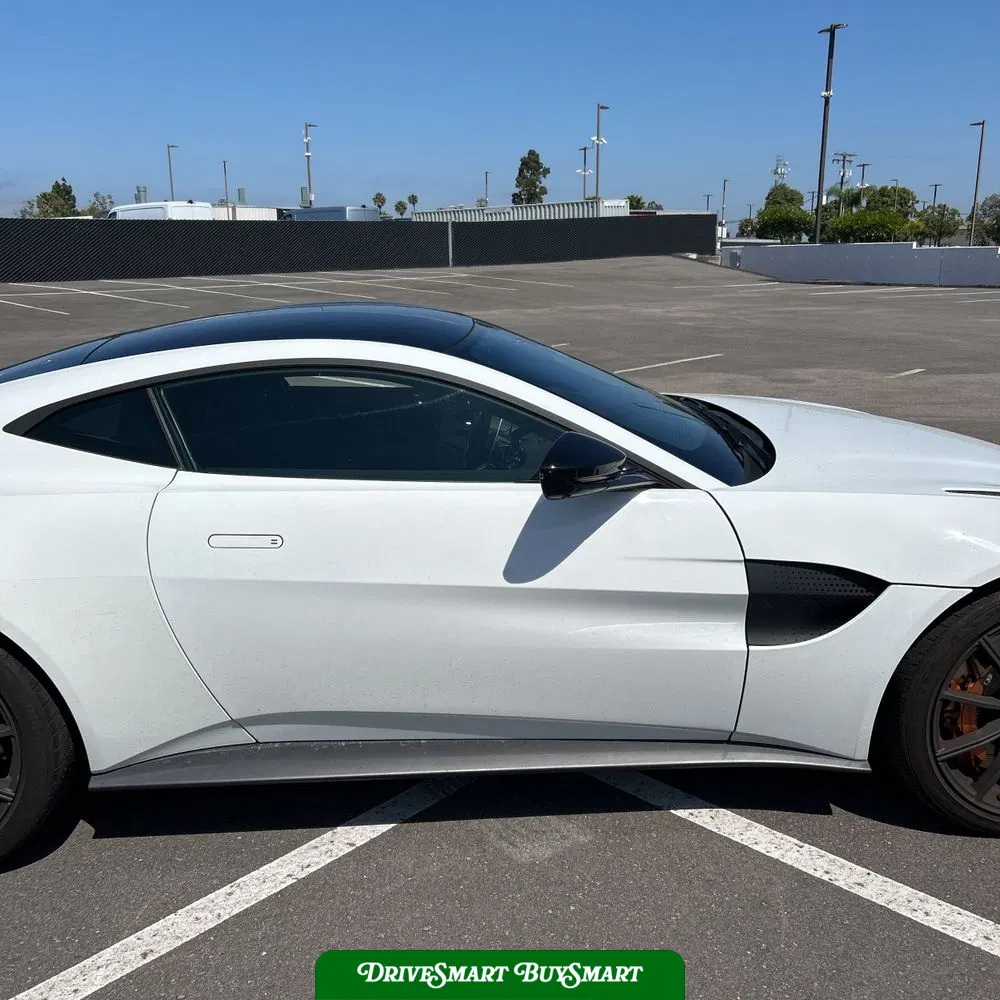 2020 Aston Martin Vantage Base