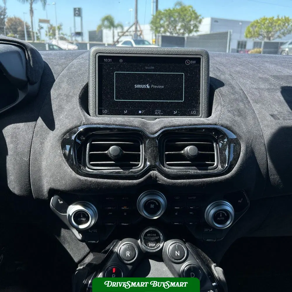 2020 Aston Martin Vantage Base