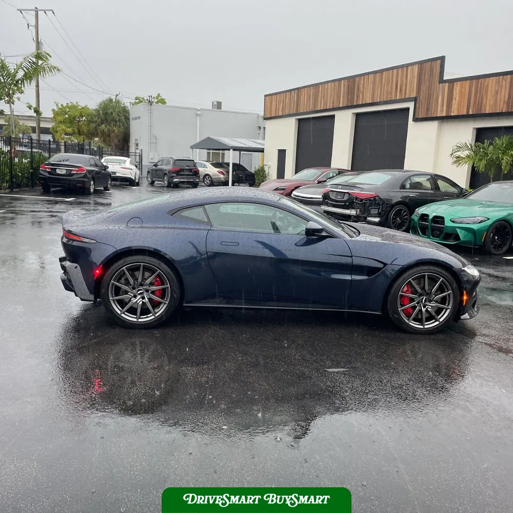 2020 Aston Martin Vantage Base