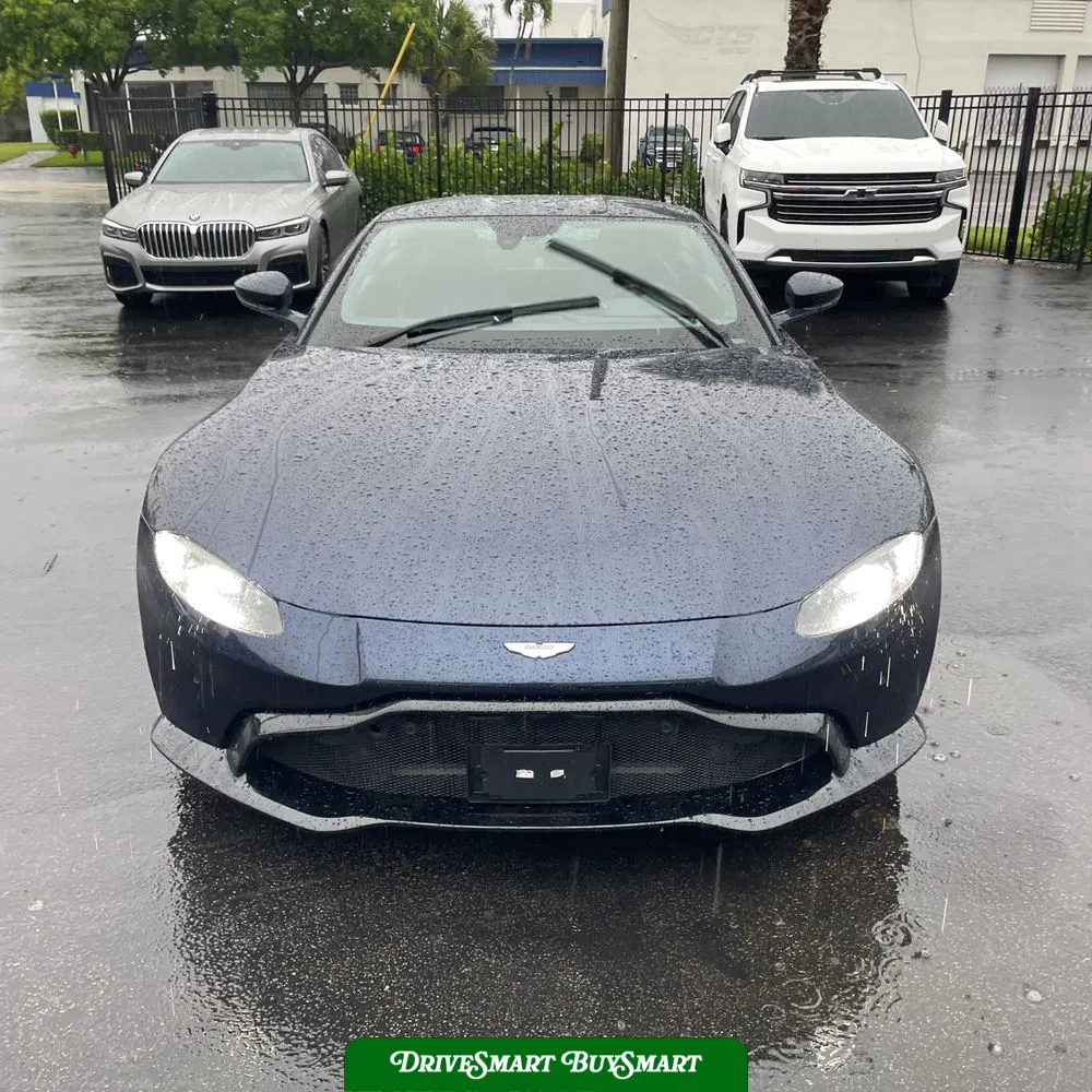 2020 Aston Martin Vantage Base