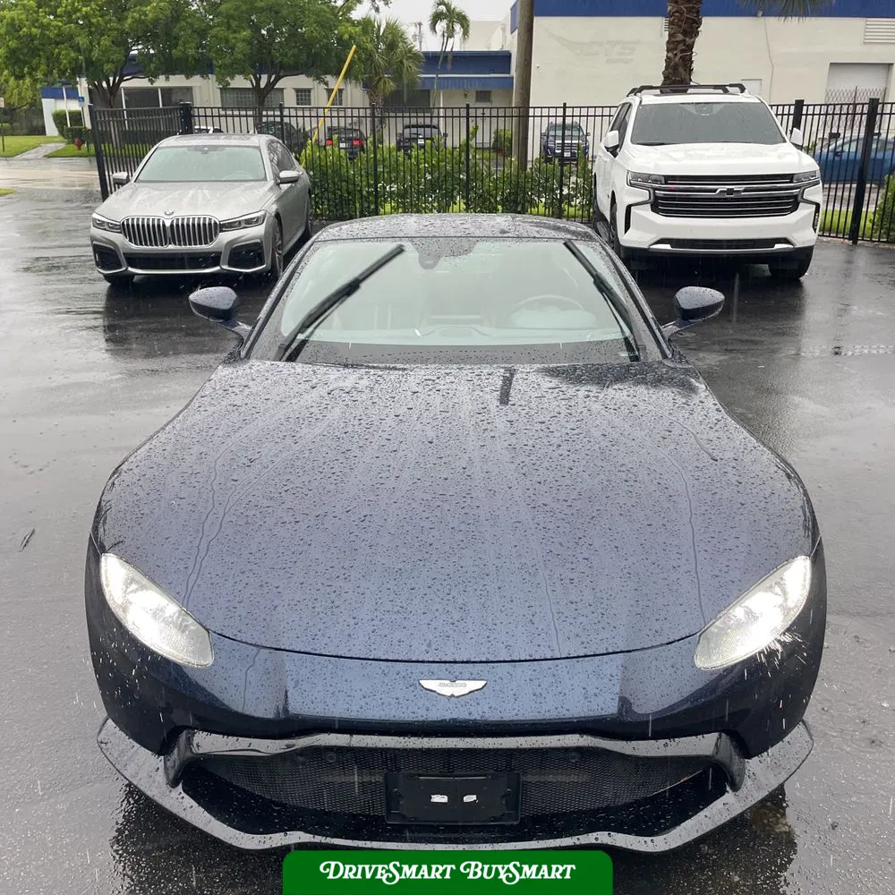 2020 Aston Martin Vantage Base