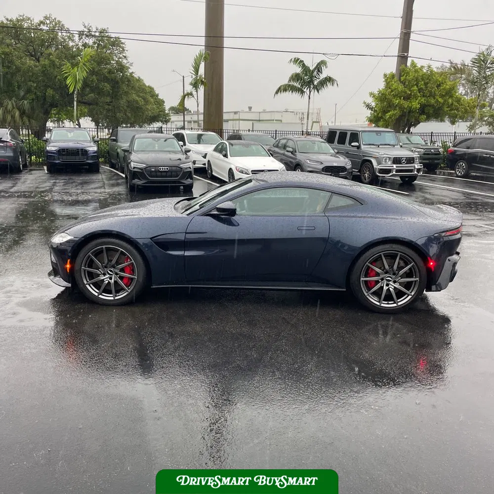 2020 Aston Martin Vantage Base