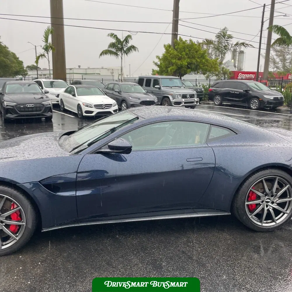 2020 Aston Martin Vantage Base