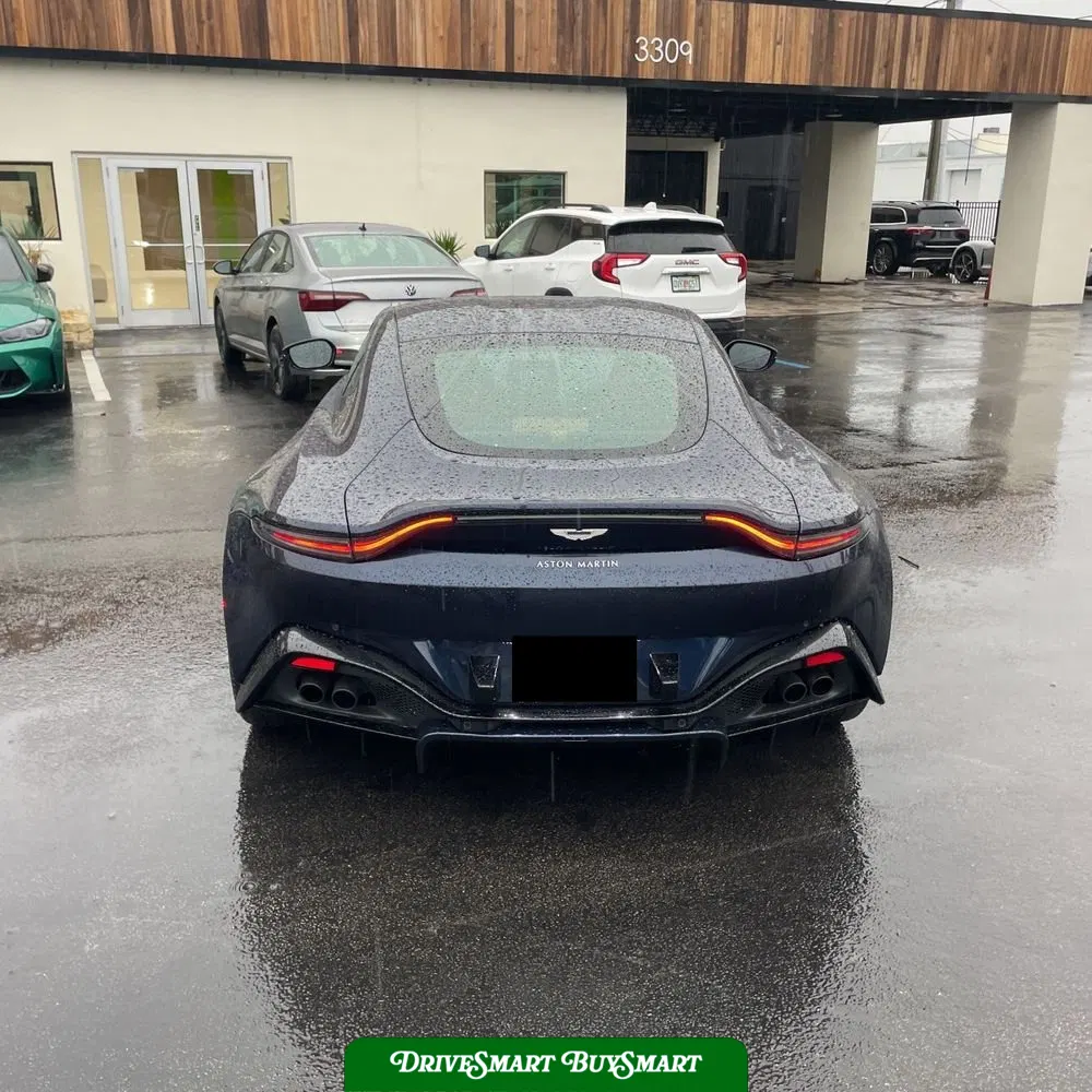 2020 Aston Martin Vantage Base