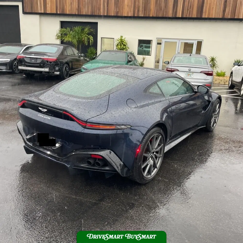 2020 Aston Martin Vantage Base